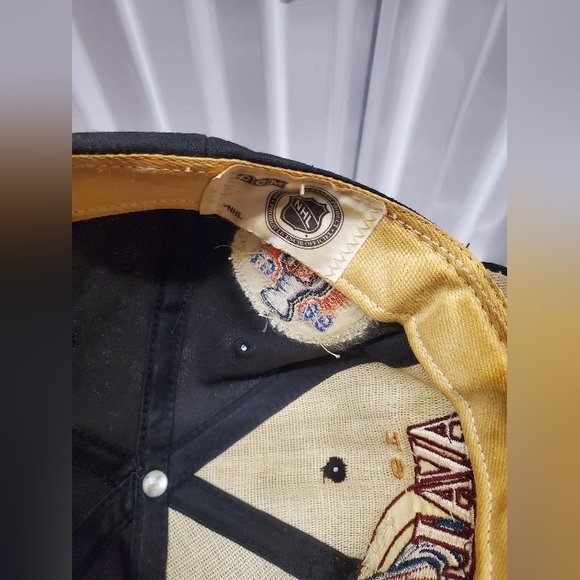 Vintage rare 96 Avalanche Stanley cup champion CCM Officially Licensed - Picture 7 of 9